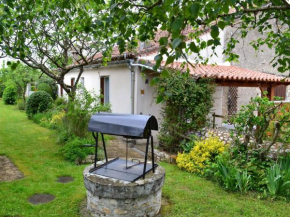 Maison de plain-pied avec jardin clos, jeux enfants, vélos, animaux acceptés, proche Montbron - FR-1-653-6